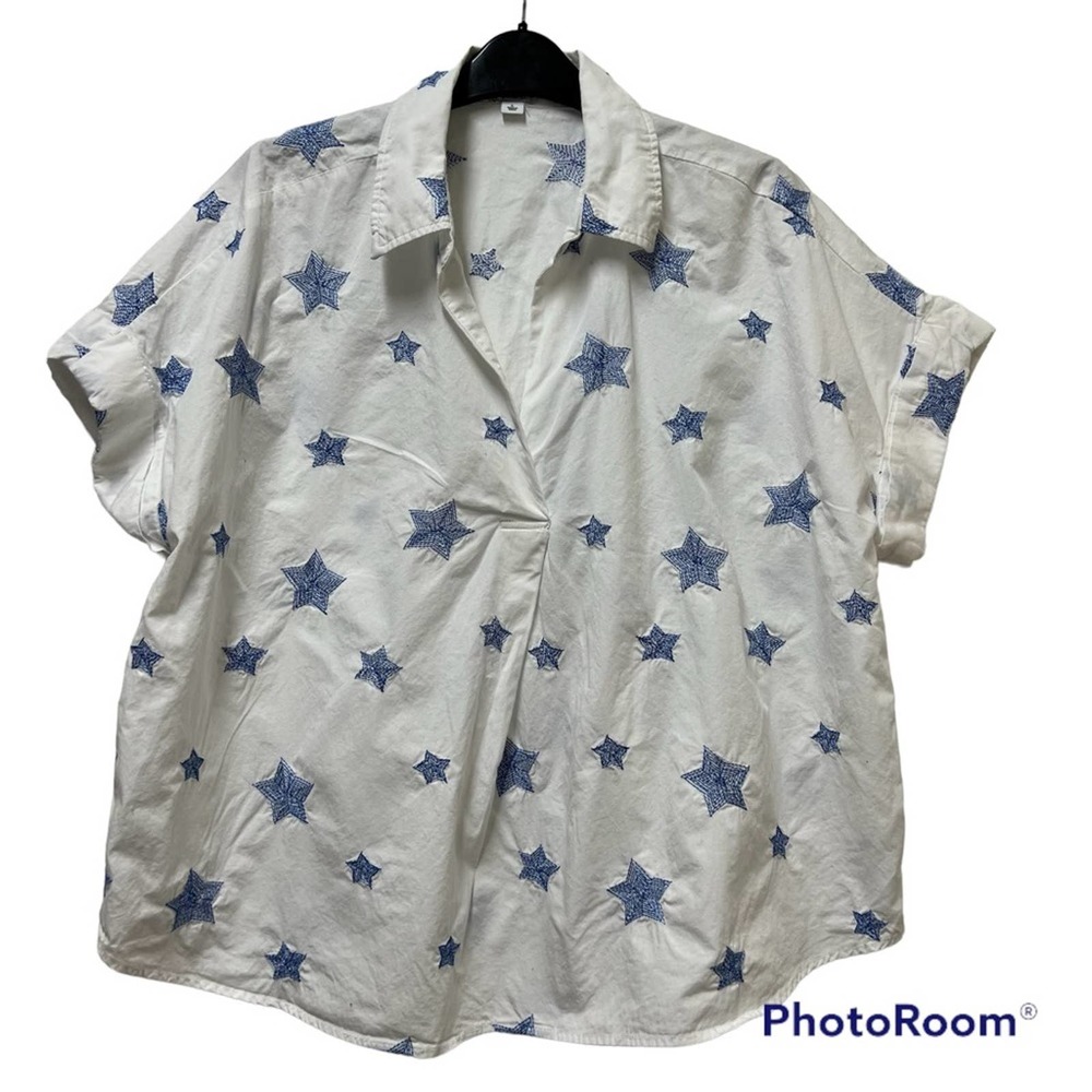Crown & Ivy Star Embroidered Button Down Shirt